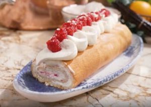 Recette Tous en cuisine avec Cyril Lignac : recette du gâteau roulé, chantilly vanille, framboises