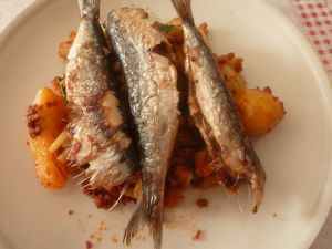 Recette Sardines grillées sur lit de céleri branche cuit vapeur façon bolognaise