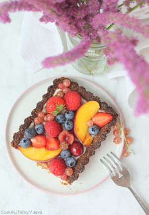 Recette Tarte aux fruits d'été, flocons d'avoine et yaourt coco (vegan)