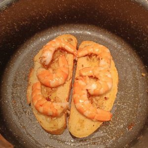Recette Gratin de Pain à l'Ail et Crevettes
