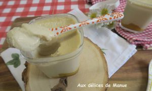 Recette Crèmes au lait d'amande et compotée de mangue, à la yaourtière