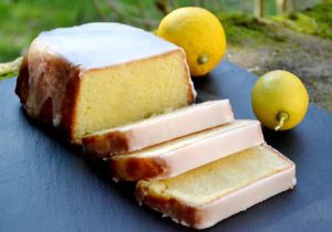 Recette Lemon Drizzle Cake - Gâteau Moelleux au Citron
