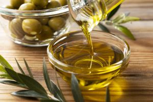 Recette Olive Oil Has a 'Low' Smoke Point. Should You Avoid Cooking With It?