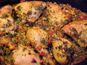 Recette Cuisses de poulet à la coriandre, oignons verts, tomates et ail