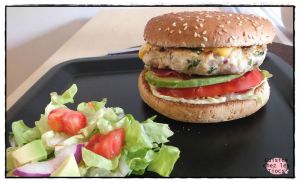 Recette Burger Poulet-Bacon-Avocat
