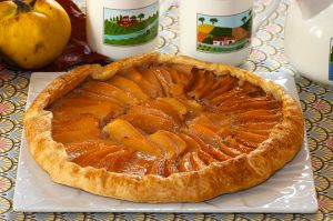 Recette Tarte rustique aux coings, crème d’amande à la fève de Tonka