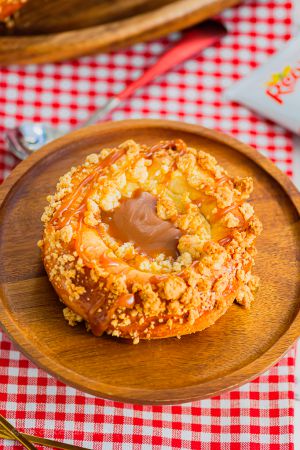 Recette Brioche à la crème crumble et caramel beurre salé