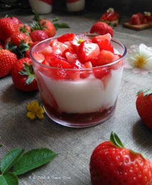 Recette Panna cotta vegan à la confiture de fraise