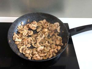Recette Gratin de pâtes aux champignons : la recette crémeuse parfaite pour l'automne