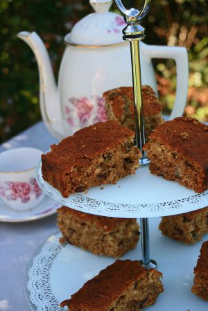 Recette Glamis walnut and date cake