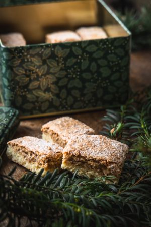 Recette Bredele 2024 Tranches aux noix et triangles fourrés amandes et cranberries ( bonus recette de la pâte d'amande)