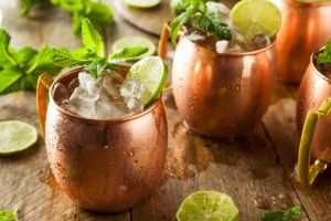 Recette Moscow Mule : la recette parfaite du cocktail vodka, citron vert et ginger beer