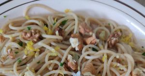 Recette Spaghettis à l'ail, citron et persil