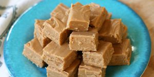 Recette This Grandma’s 70-Year-Old Fudge Recipe Is So Good, You’ll Gift It to Everyone You Know