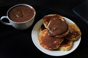 Recette Pancakes faciles au yaourt (avec plein de pâte à tartiner)