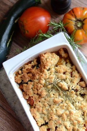 Recette Crumble tomates  courgettes poivron #végétarien