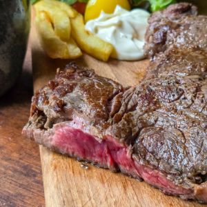 Recette Steak-frites-salade : Steak de Blanc-bleu belge