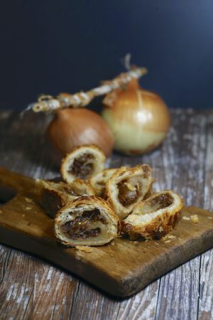Recette Feuilletés aux oignons confits