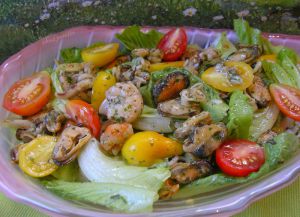 Recette Salade de fruits de mer à l'ail et persil