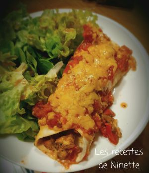 Recette Enchiladas au poulet et poivrons gratinés au cheddar