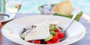 Recette A Greek Woman's Unconventional Tip for Better Greek Salads