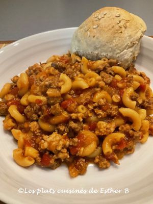 Recette Macaroni gumbo (style petit pain fourré à la viande gumbo)