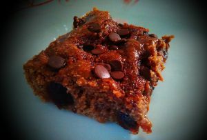 Recette Brownie aux cerises amaréna et pépites de chocolat au lait végan