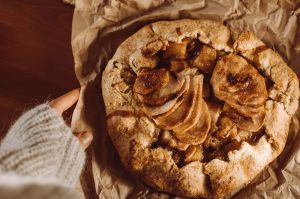 Recette Recette au four de l’automne : la tarte rustique aux pommes