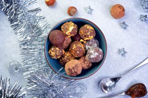 Recette Truffes de Noël à la crème de châtaignes VEGAN