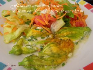 Recette Fleurs de courgettes farcies au fromage de vache frais de ma région Bresse/Dombes