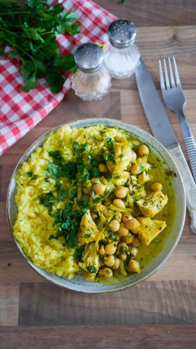 Recette Sauté de dinde, pois chiches et riz jaune