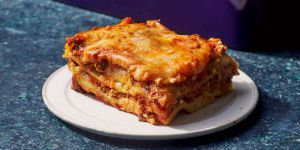 Recette I’ve Been Making This Lasagna Recipe for Friends in Need for Over 20 Years