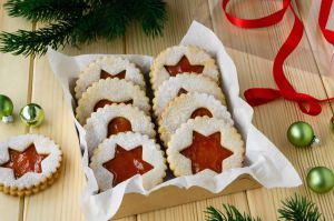 Recette Friandises de Noël : Bredele fourrés à la confiture au Thermomix