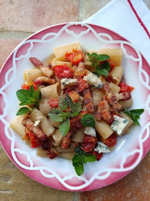 Recette Pâtes au Bleu, tomates cerise et lardons