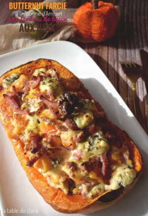 Recette Butternut farcie à la fourme d'Ambert, aux lardons de bacon et aux noix