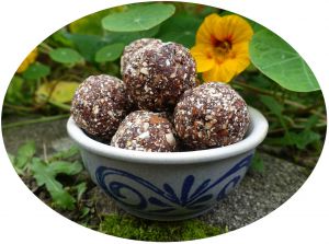 Recette Energy balls aux dattes, cacao & amandes