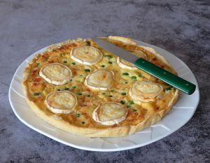 Recette Tarte aux petits pois frais et chèvre, pâte à la poudre de noisette