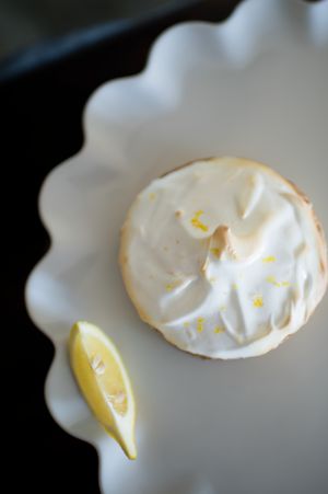 Recette Tarte au citron meringuée (à la crème à teneur peu élevée en beurre)