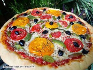Recette Pizza aux tomates et poivrons frais
