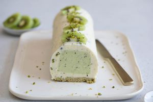 Recette Bûche glacée kiwi, chocolat blanc, pistache