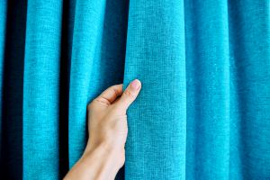 Recette Ces rideaux épais peuvent vraiment alléger la facture de chauffage (et peu de gens le savent)