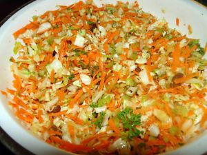 Recette Salade style coleslaw avec fenouil, raisins et carvi