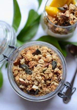 Recette Granola croustillant - compote de pommes