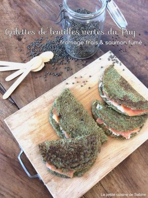 Recette Galettes de lentilles vertes du Puy, fromage frais et saumon fumé façon Cléa