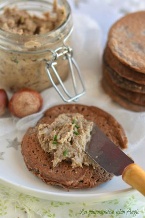 Recette Beurre de champignons (vegan) & blinis à la noisette