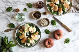 Recette Carpaccio de pêches et mozzarella