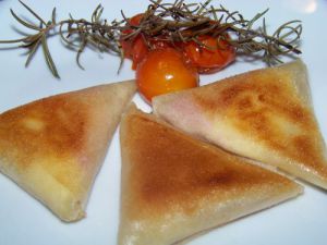 Recette Samoussas au jambon et au fromage