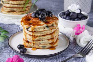 Recette Pancakes aux graines de chia et myrtilles