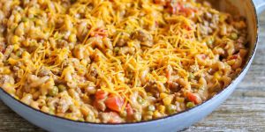 Recette This Shipwreck Casserole Recipe Isn’t Pretty, but It’s ‘Freakin’ Delicious’