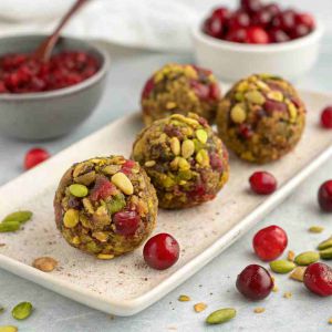 Recette Cranberry Pistachio Bites – No-Bake Energy Balls